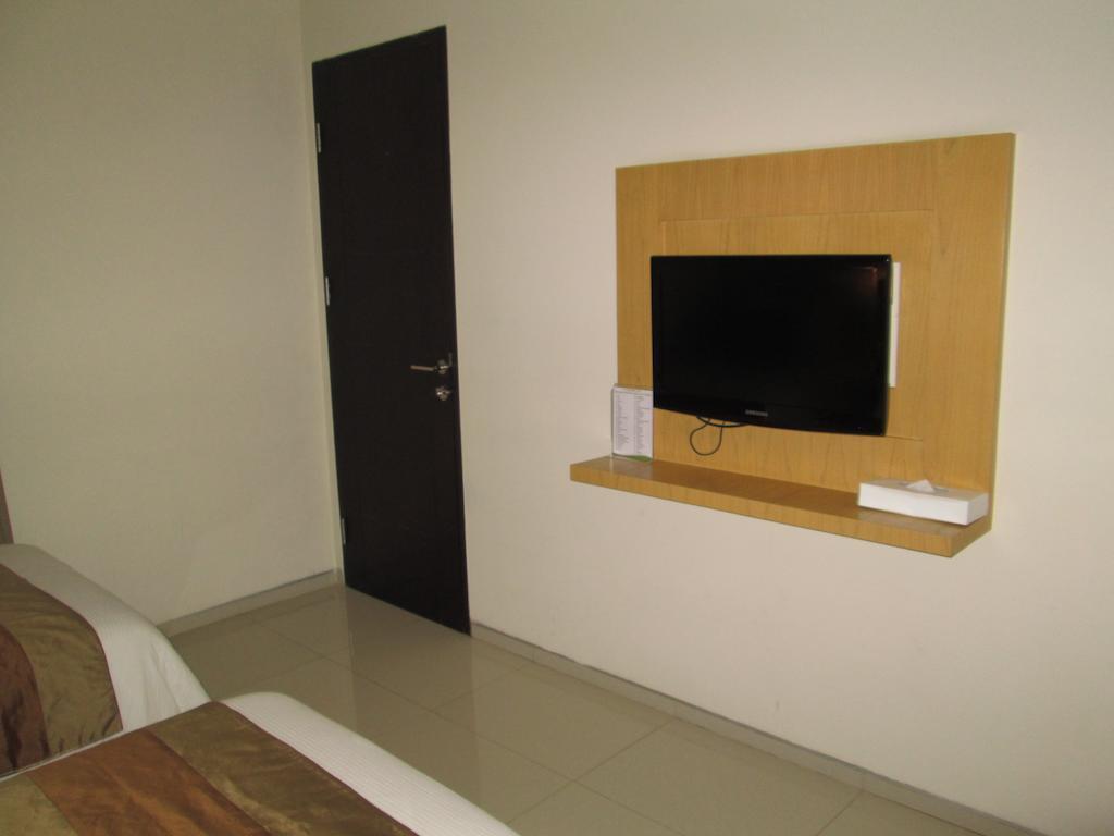 Hotel Anggrek Gandasari Bandung Zewnętrze zdjęcie